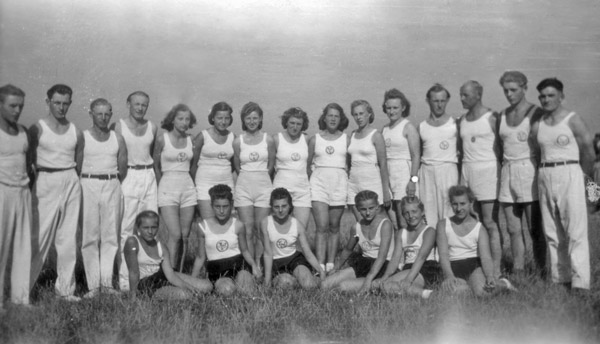 Turngruppe um 1948