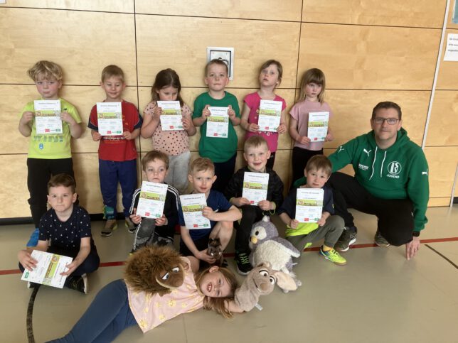 Last but not Least haben noch 15 Kinder der Mäusegruppe das Mini-Sportabzeichen geschafft.